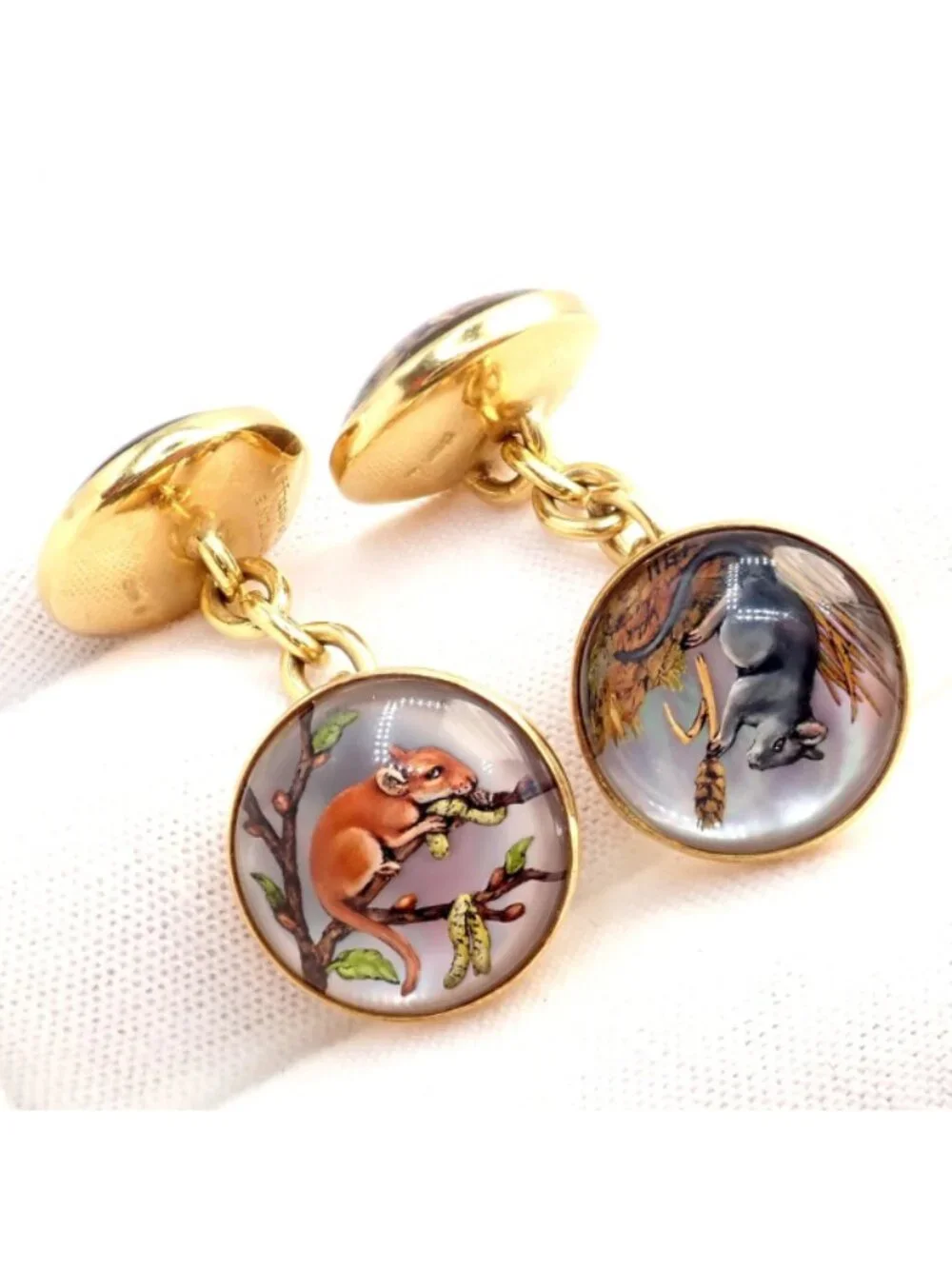 Vintage Tiffany & Co 18k Yellow Gold Essex Reverse Intaglio Field Mice Cufflinks